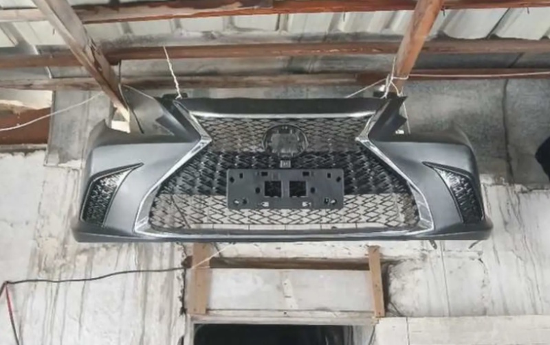 Бампер на lexus es 2014-2018